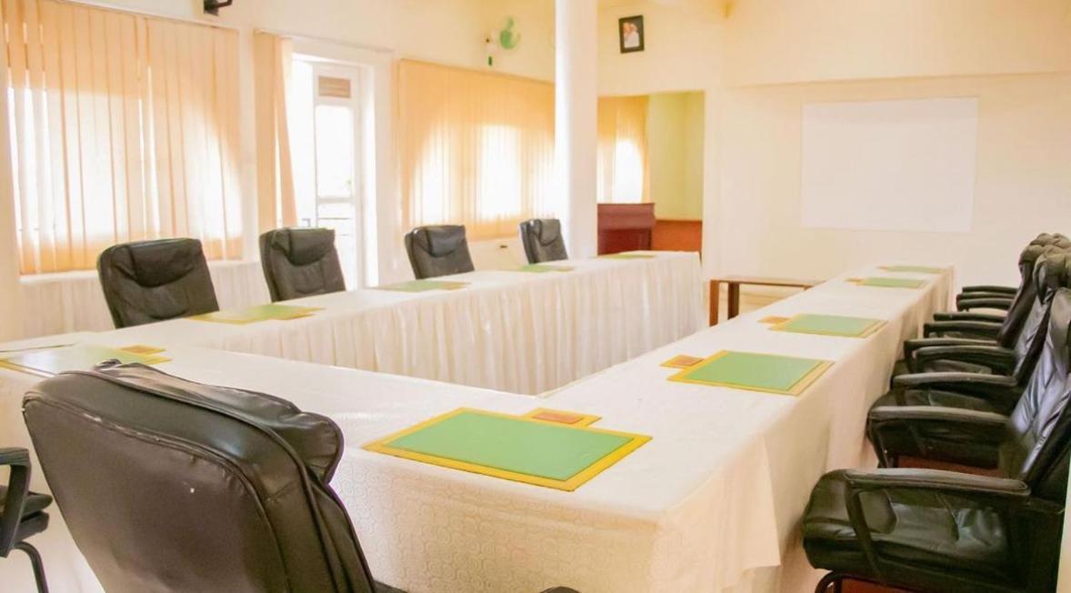 Country Lake Resort Garuga Entebbe Dış mekan fotoğraf