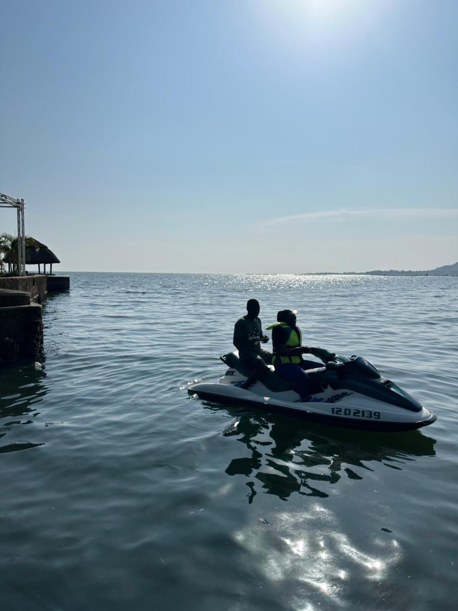 Country Lake Resort Garuga Entebbe Dış mekan fotoğraf