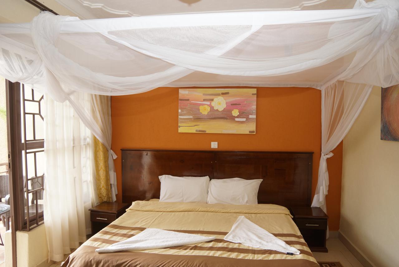 Country Lake Resort Garuga Entebbe Dış mekan fotoğraf